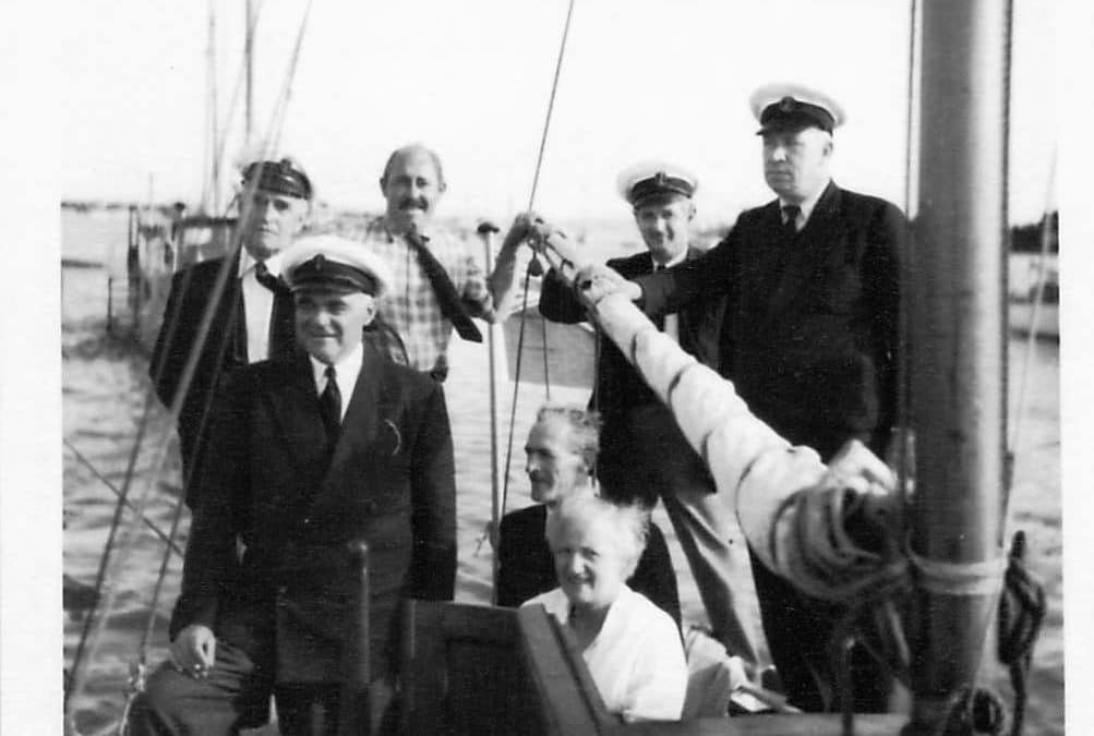 1939: Family and friends on board after the launch